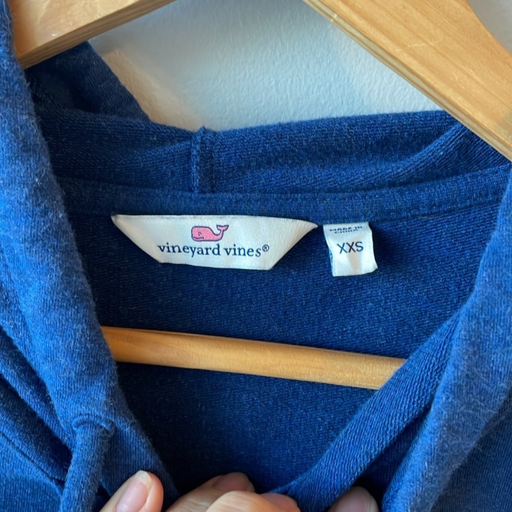 Vineyard Vines‎ Navy Blue Whale Hoodie - Picture 5 of 9